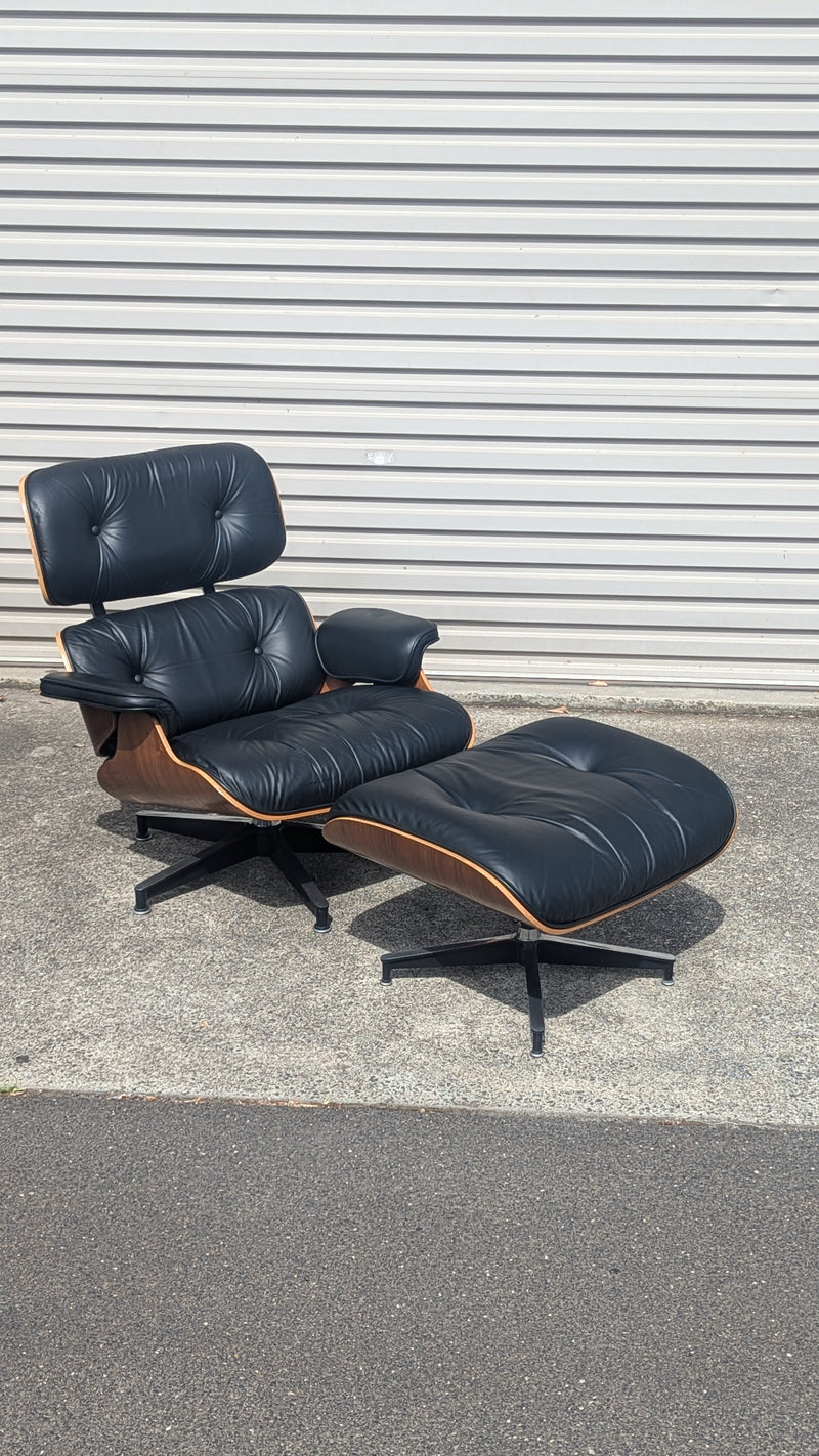 Restoration of single original Charles Eames chairs with ottoman Herman Miller