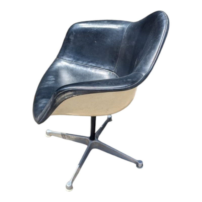 Eames desk chair original by Herman Miller stamped 1960s