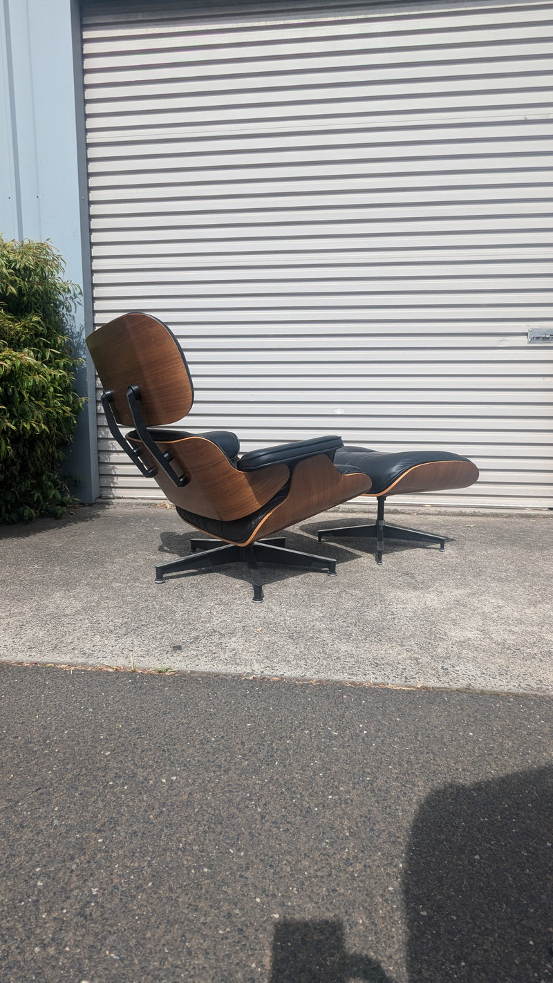 Restoration of single original Charles Eames chairs with ottoman Herman Miller