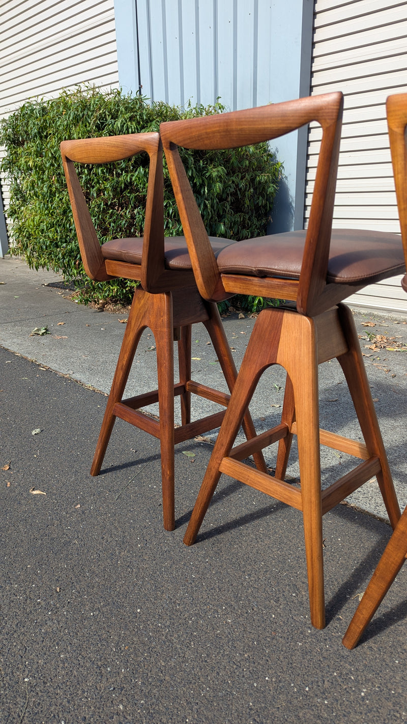 Restoration of original 1970s TH brown stools X 4